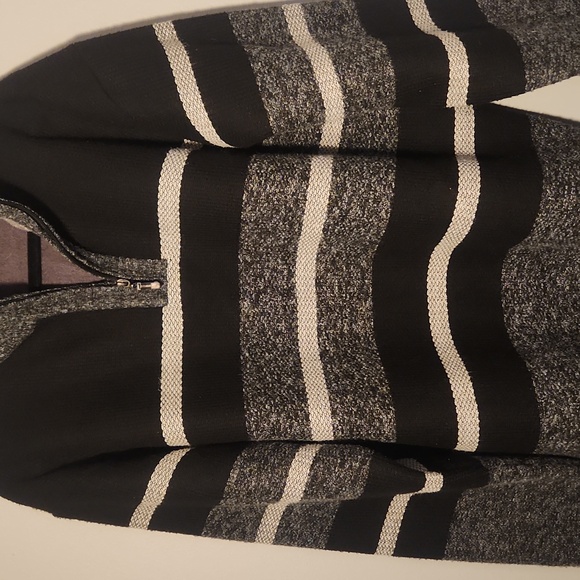 Like new Pronti Collection by Phita, 4XL Sweater. Lined. Black, grey, white - Picture 2 of 5